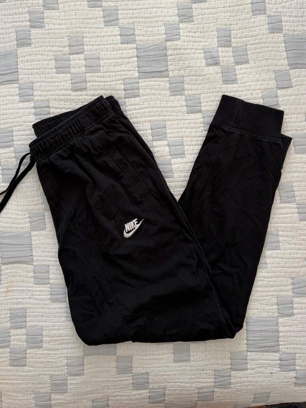 Nike Men’s Black Sweatpants medium